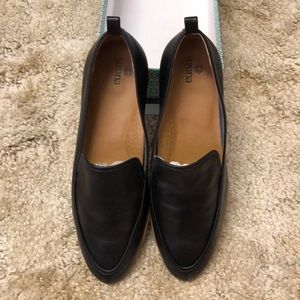 Women’s shoes